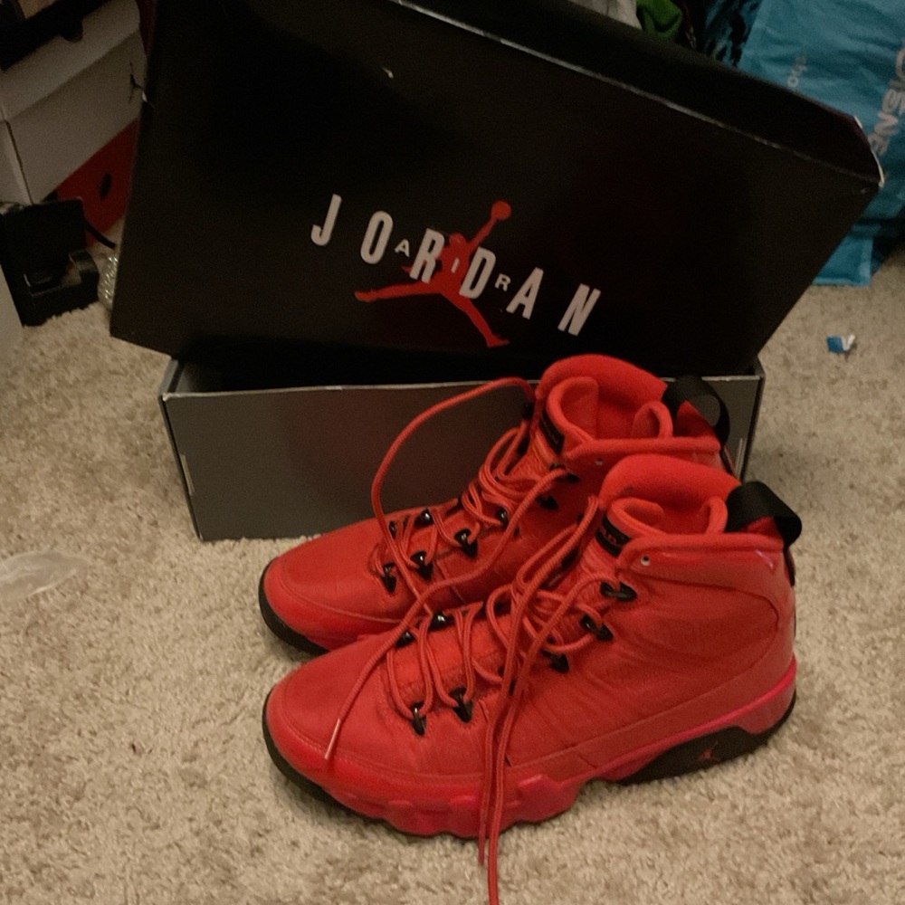 Chile red jordan 9
